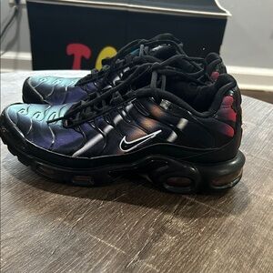 Nike Black and Blue Athletic Shoes